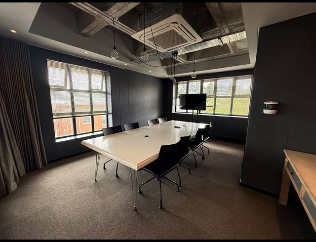 745M² OFFICE TO LET IN ROSEBANK